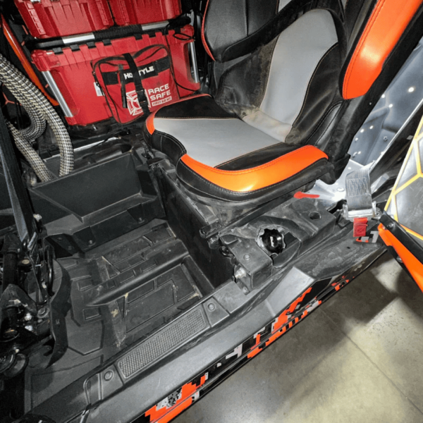 Tanque PRO R 4.5 gal. Para 4 plazas debajo de asientos RPM - Imagen 4