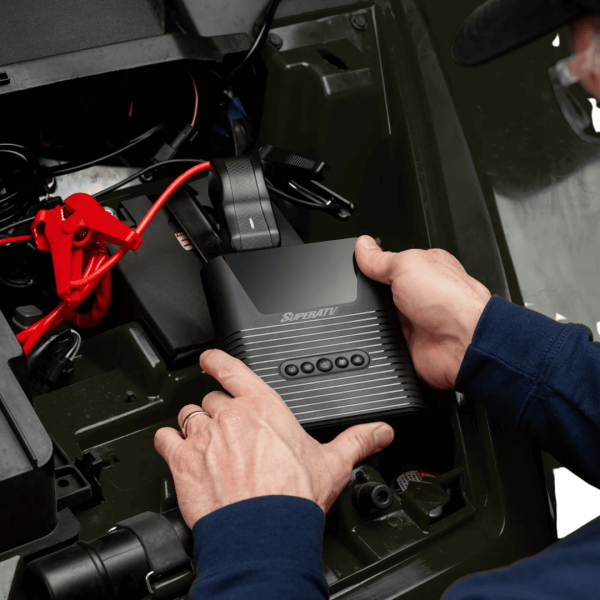 Jumper arrancador 12,000 mAh con compresor SUPERATV - Imagen 5