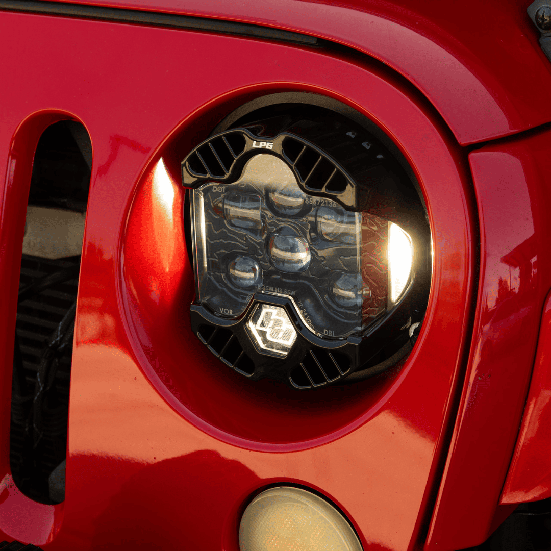 Par de faros LP6 DOT (drl ambar) para jeep JK 07-18 BAJA DESIGNS - Imagen 2